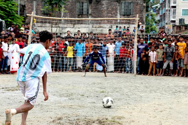 BRAZIL Vs ARGENTINA : Using football World Cup fever to ...